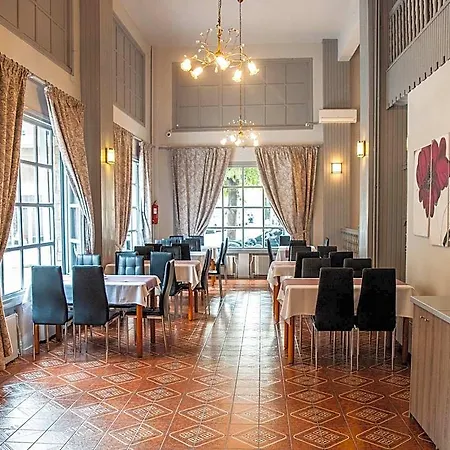 Hotel Galaxy 2*